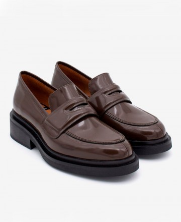 Angel Alarcon Itma patent leather moccasins