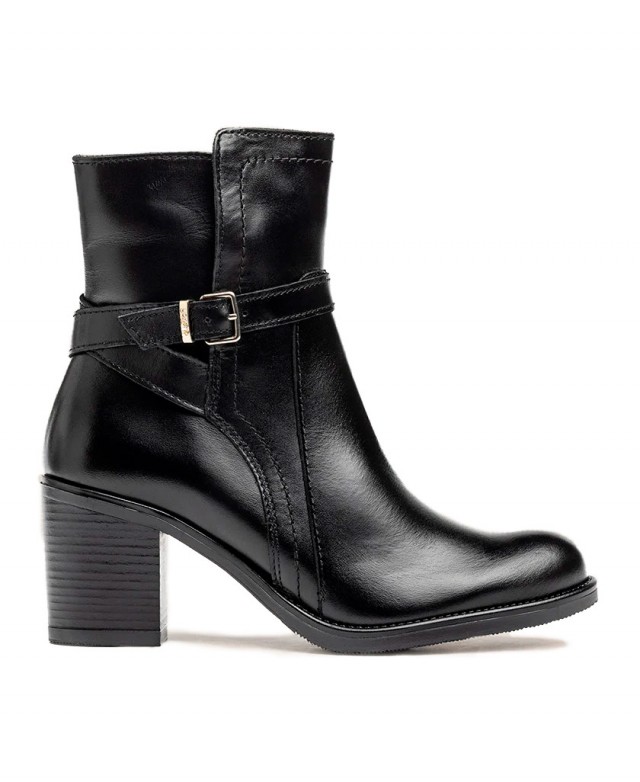 Yokono Orne 001 zipped heeled boot