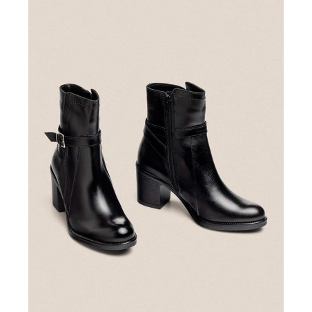 Yokono Orne 001 zipped heeled boot