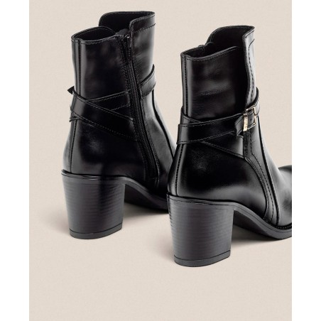 Yokono Orne 001 zipped heeled boot