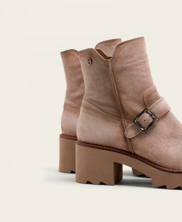 Porronet Mar 4673 Buckle and Strap Detail Booties