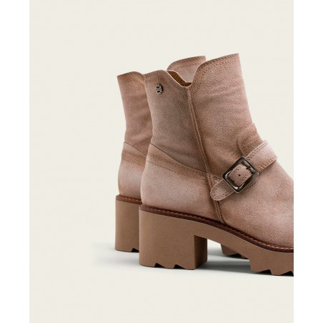 Porronet Mar 4673 Buckle and Strap Detail Booties