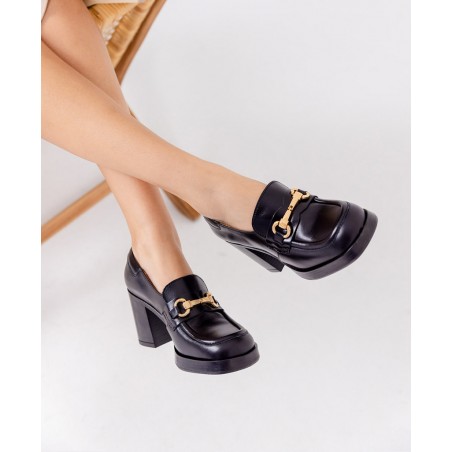 Yokono Kolin Buckled Loafer Shoes