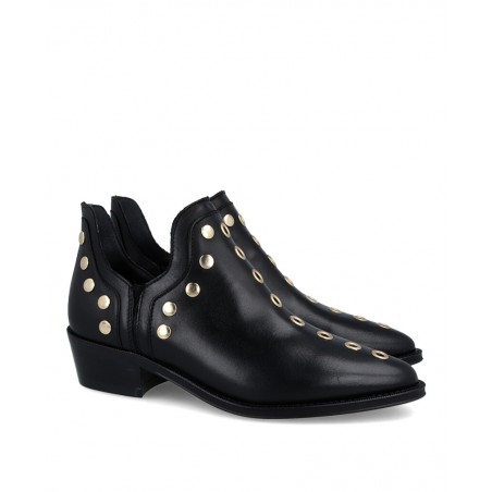 Ankle boots with studs Alpe Cecile 2551