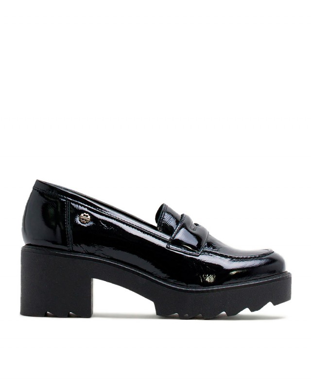 Porronet Maddy 4671 patent leather heeled platform loafers