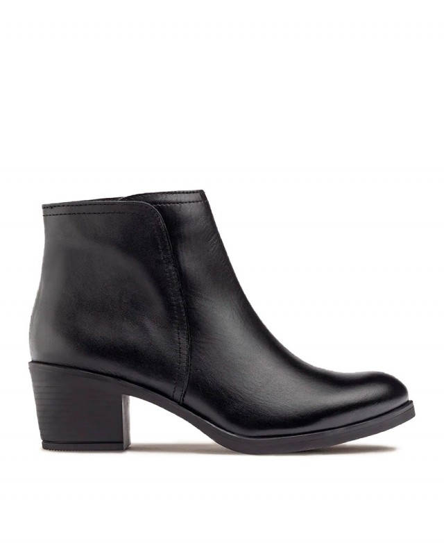 Yokono Lille 016 versatile heeled ankle boots with zipper