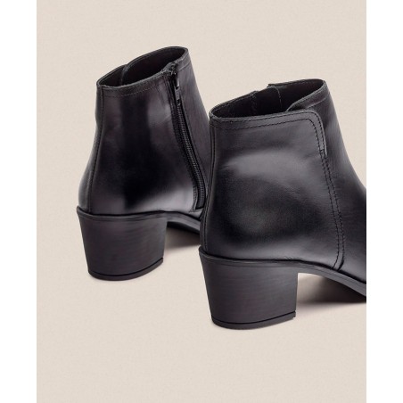 Yokono Lille 016 versatile heeled ankle boots with zipper