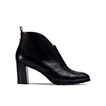 Wonders Sorrento L-1112 V-neck ankle boots