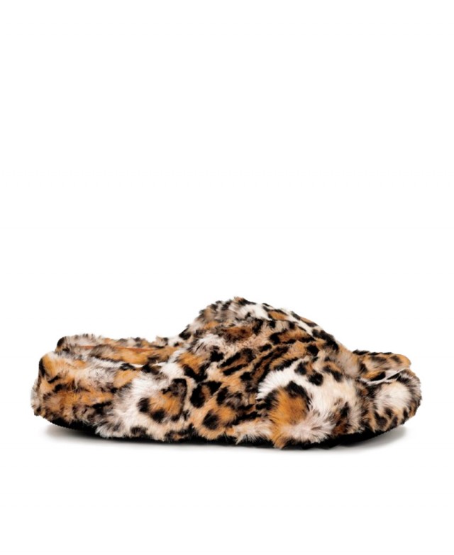 Leopard print sneakers Macarena Lara