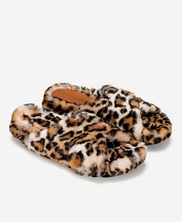 Leopard print sneakers Macarena Lara