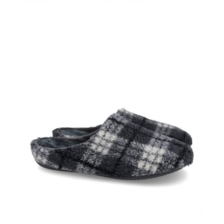 Comfortable house slippers Garzón 16300.381