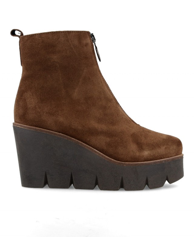 Alpe 4553 wedge ankle boots with zip