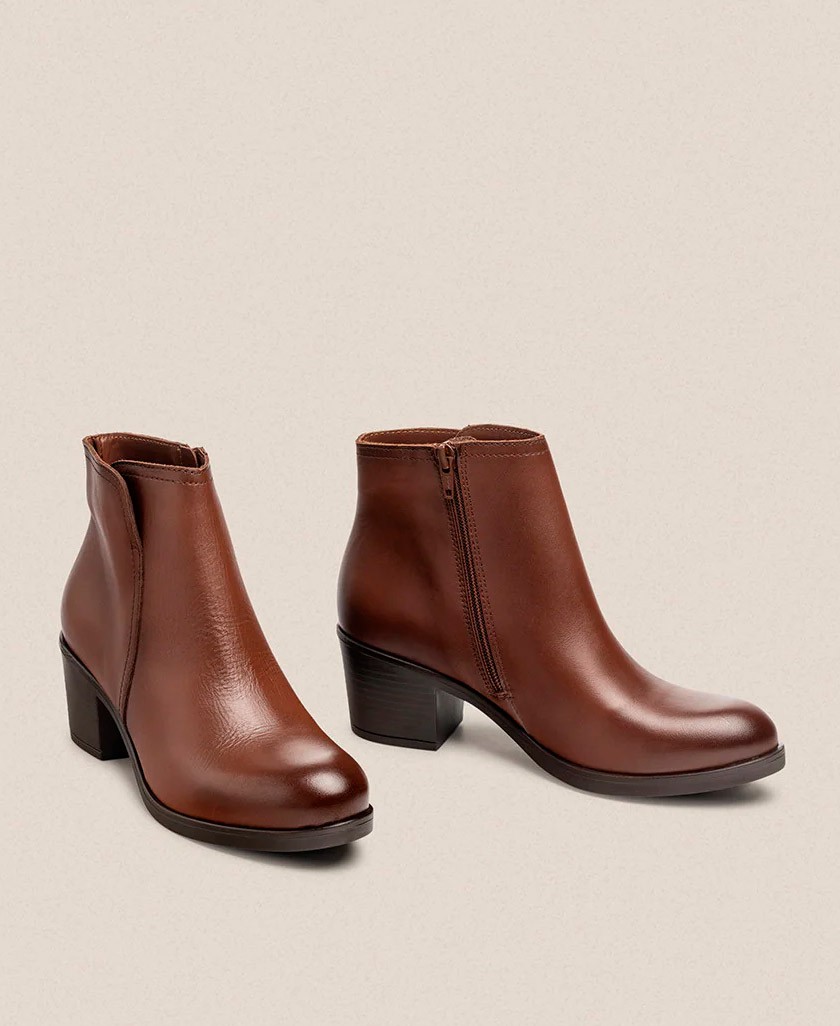 Yokono Lille-016 low heel ankle boots