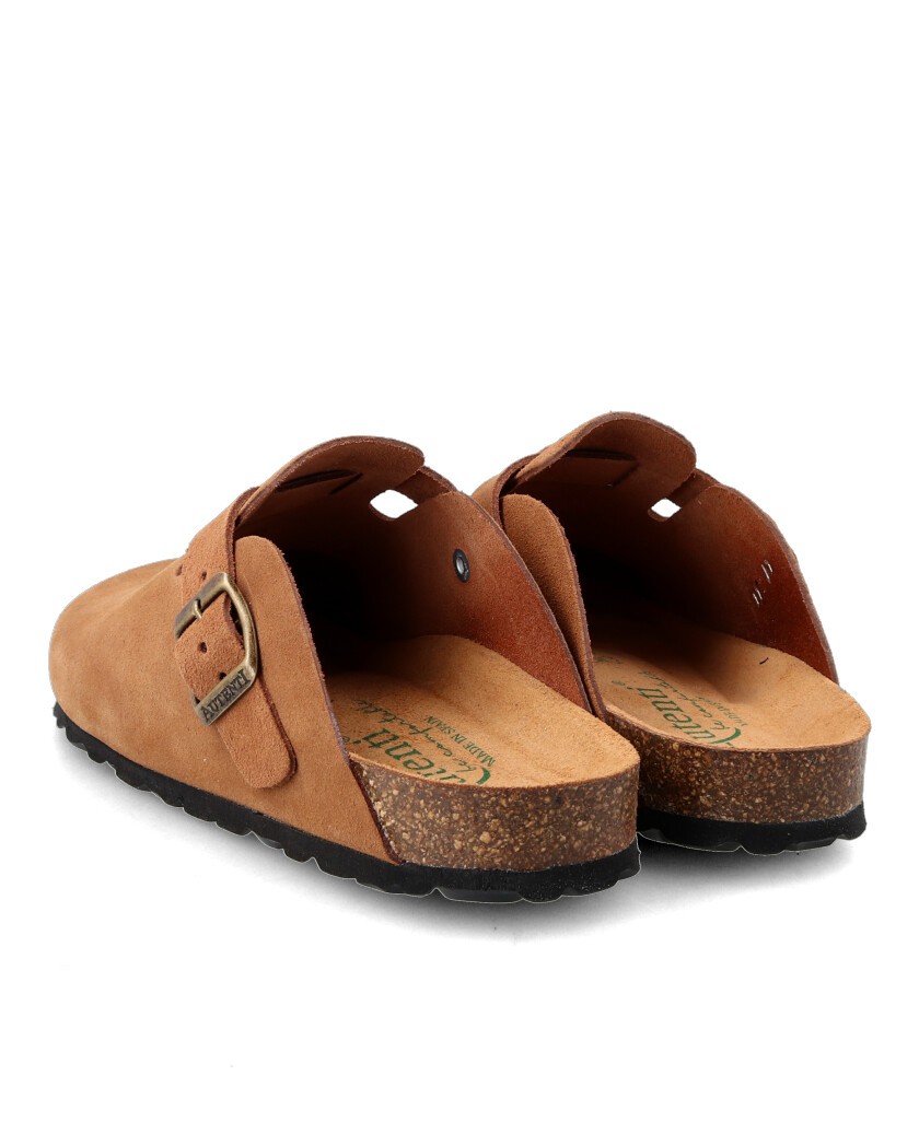 h2Zuecos de piel con hebilla Catchalot 355 h2 pDescubre el equilibrio perfecto entre estilo y comodidad con los zuecos de piel