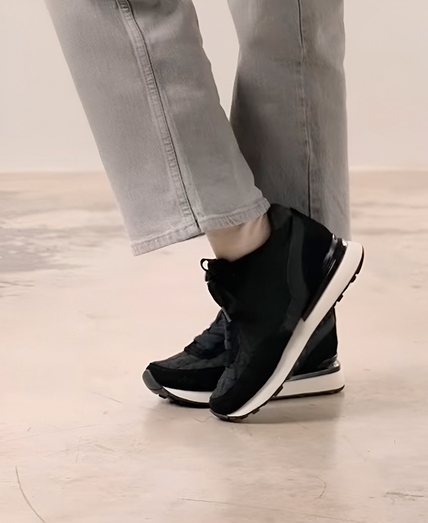 Sneakers with internal wedge Gioseppo Mentz