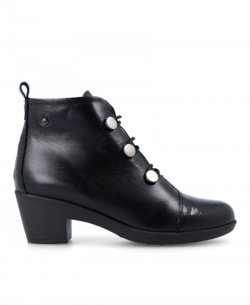 Catchalot button ankle boots 39927