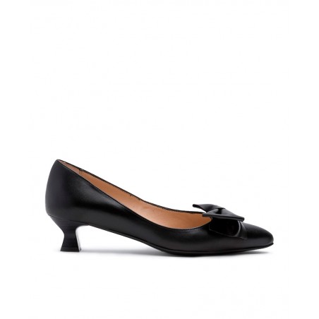 Patricia Miller 6479 Nalon pumps