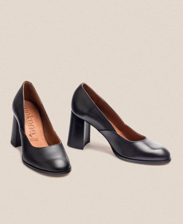 Yokono Loir 001 wide heel pumps