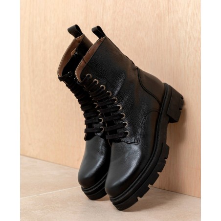 Patricia Miller Almar 6438 military boots with track sole