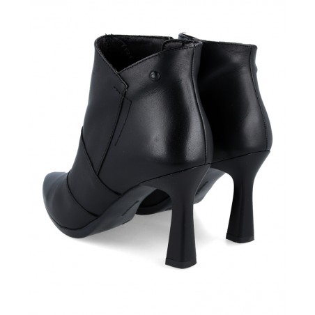 Desireé Syra28 Black heeled dress ankle boot