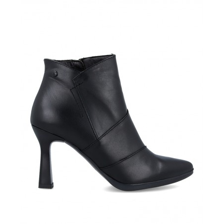 Desireé Syra28 Black heeled dress ankle boot