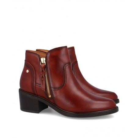 Pikolinos Bacarot W2D-8674 leather ankle boots