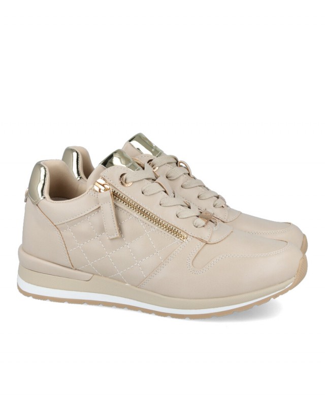 Casual sneakers with padded panel Xti 143493