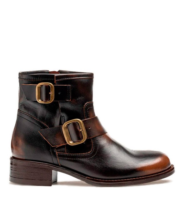 Yokono Mons 006 flat ankle boots with double buckle