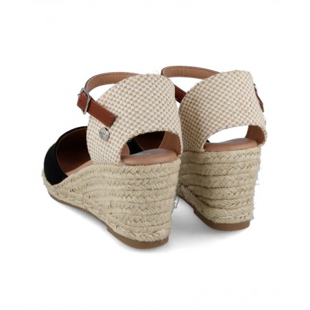 Wedge espadrilles with buckle Xti 140746