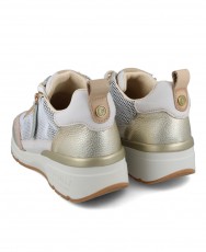h2Deportivas metalizadas con cuna Carmela 162283 h2 pDescubre el estilo y la comodidad con las deportivas metalizadas con cuna h2Deportivas metalizadas con cuna Carmela 162283 h2 pDescubre el estilo y la comodidad con las deportivas metalizadas con cuna
