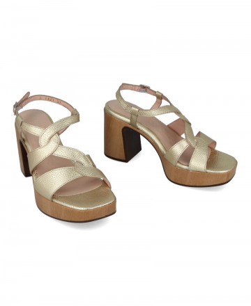 Wonders L1421 wood effect heeled sandals