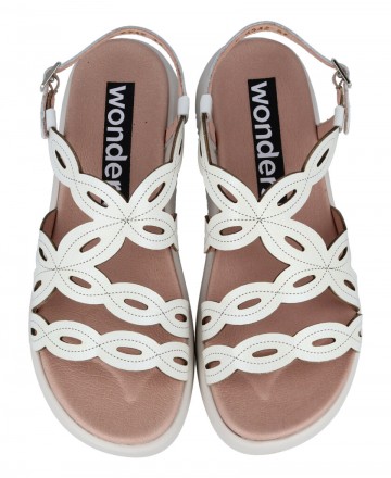 Sandals with buckle fastening Wonders C6542