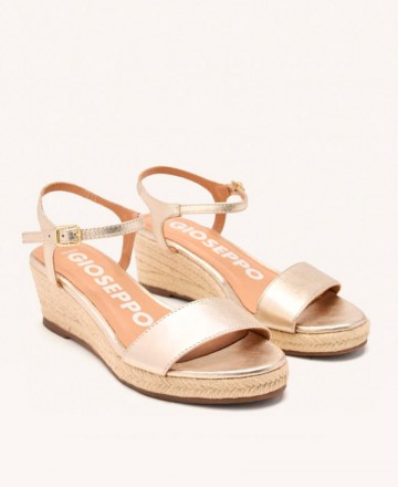 Gioseppo Yalaha 71701-P wedge leather sandal