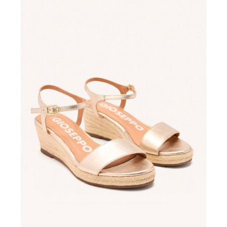 Gioseppo Yalaha 71701-P wedge leather sandal