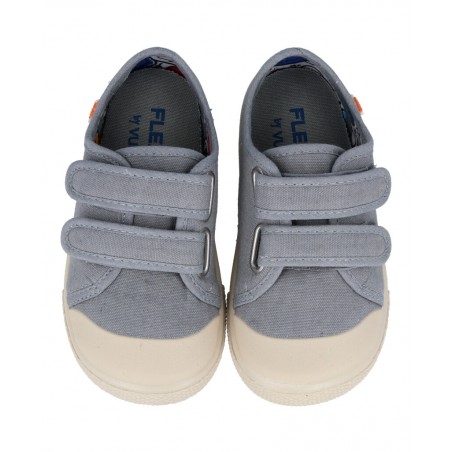 Vulladi 8195 wide toe canvas trainer