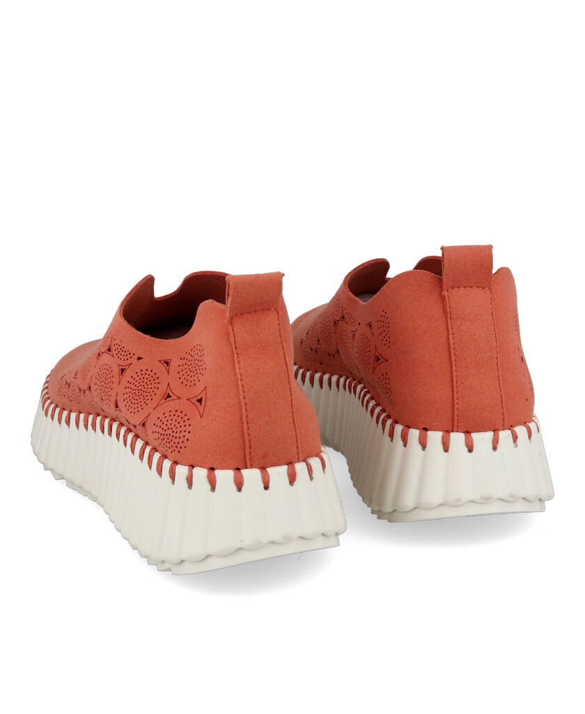 Walk & Fly Frida AH-9936 die-cut loafers