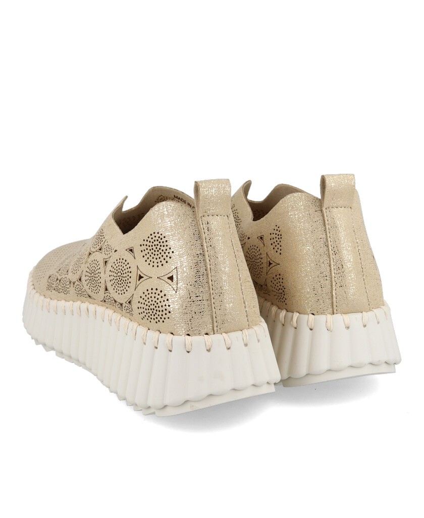 Walk & Fly Frida metallic shoe AH-9936