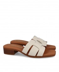 Casual sandals in beige color Catchalot 5343
