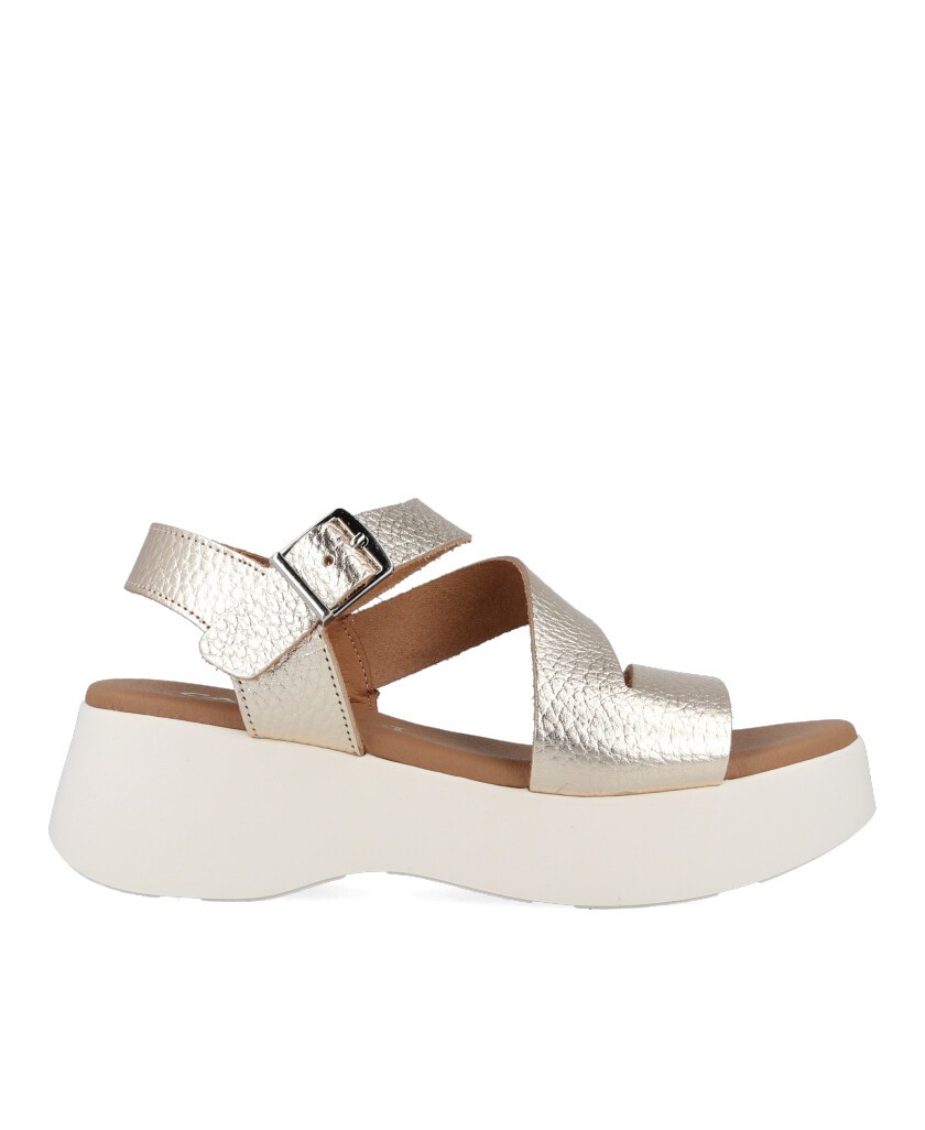 Metallic Catchalot 5685 platform sandal