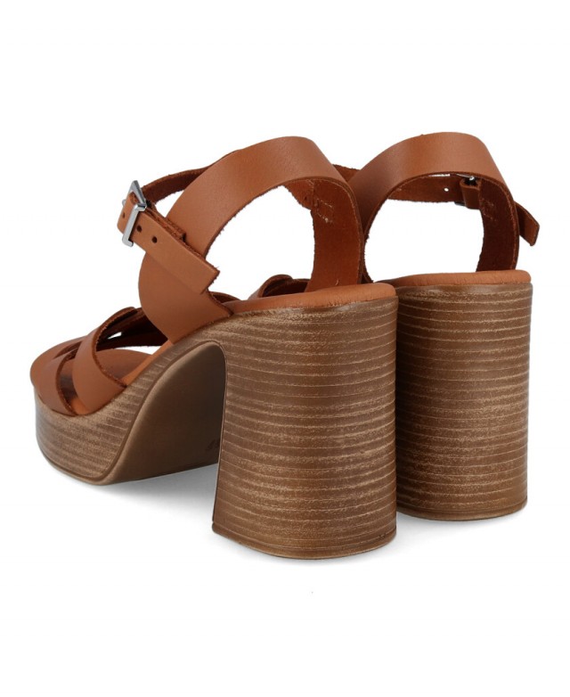 Leather sandals with straps Catchalot 5640 Leather sandals with straps Catchalot 5640